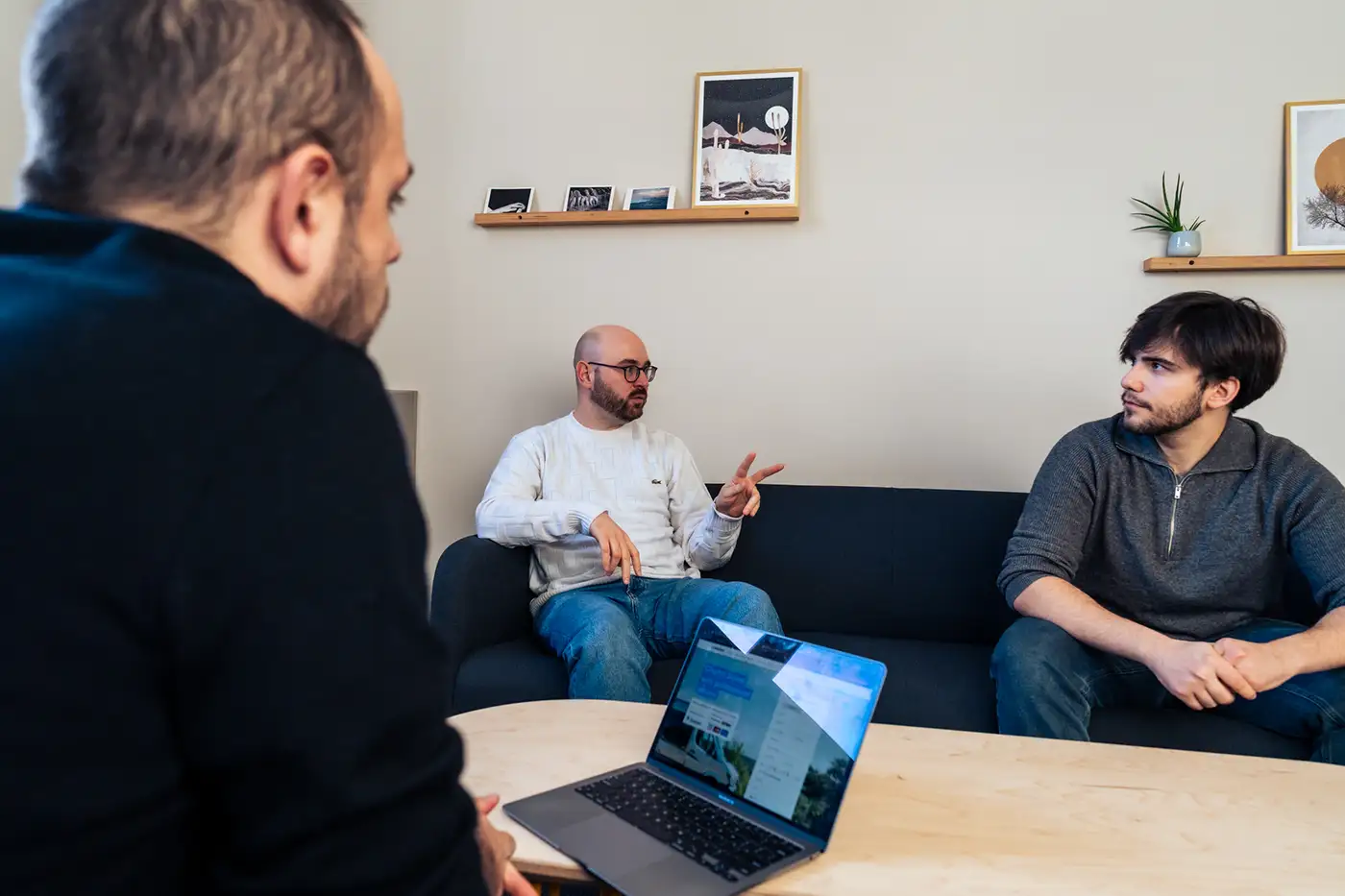 Meeting Rooms to Rent by the Hour in Kraków (No Membership Needed)